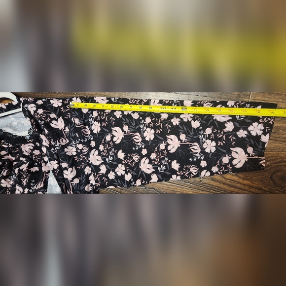 Thalia Sodi Nightie/Robe Set Black and Pink Floral Sz Lg - Picture 9 of 11